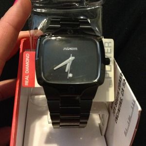 ❌SOLD❌Nixon Player watch w/ real Diamond