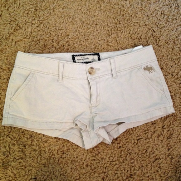 Abercrombie kids khaki shorts