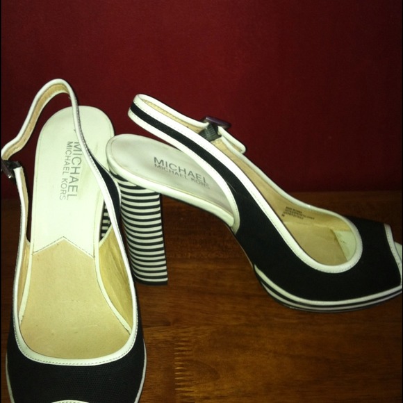 Michael Kors Sofia Sling canvas black