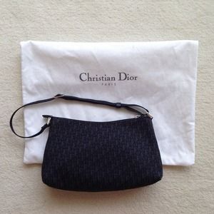 ⬇️Sale⬇️💯Authentic DIOR Shoulder bag