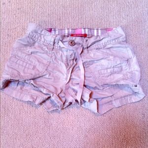 Cute tan Shorts!!
