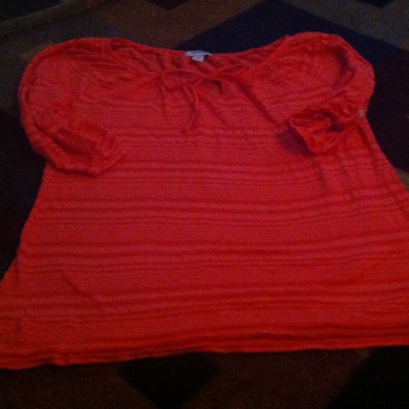 Old navy shirt