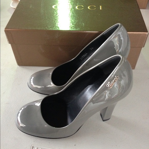 ~SOLD~ Gucci pumps - Picture 1 of 4
