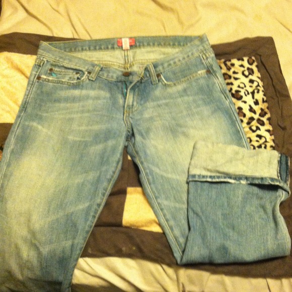 Abercrombie and Fitch capris