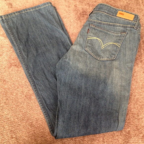 Levi's Demi Curve jeans