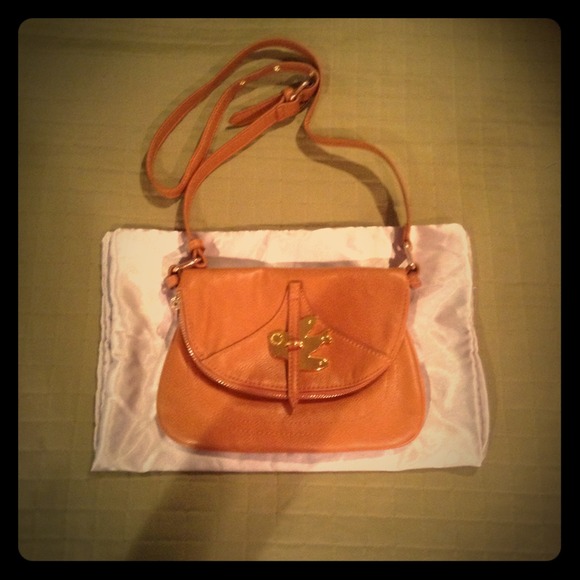 SOLD**Marc Jacobs Petal to the metal Pouchette
