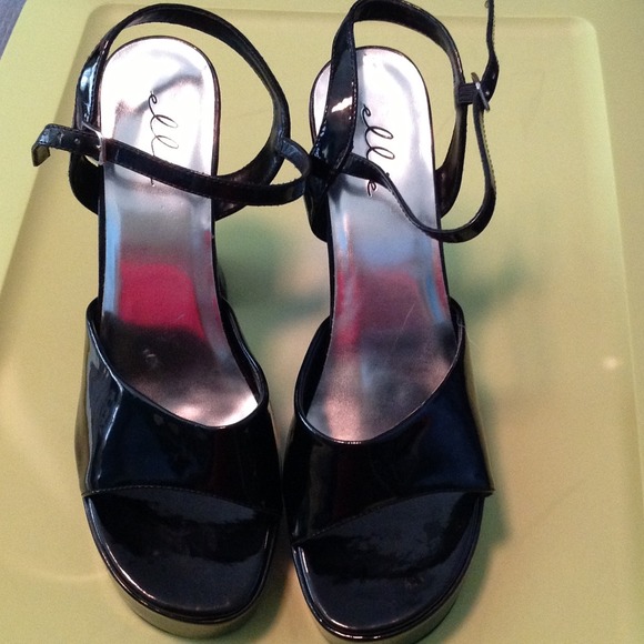 Ellie Shoes - Chunky heel patent leather. Additional pics.