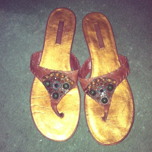 Sandles