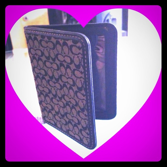 REDUCED Coach card holder!