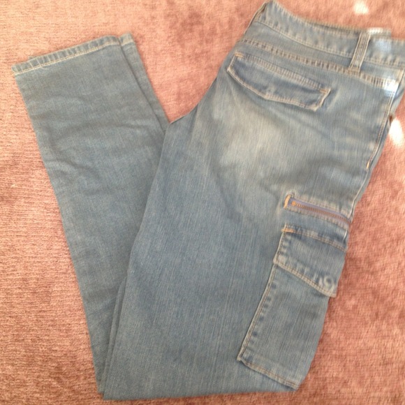 Light blue denim cargo skinny jeans