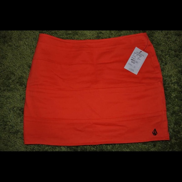 A summer bundle! Mini skirt, lace tank,and flops! - Picture 4 of 4