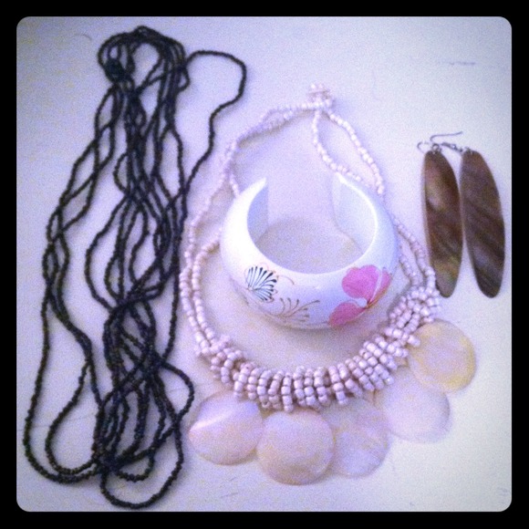 Beach Bundle. 🐚🌴🌊