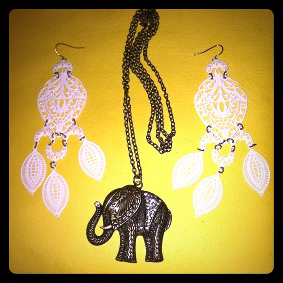 Elephant Bundle. 🐘 - Picture 1 of 3