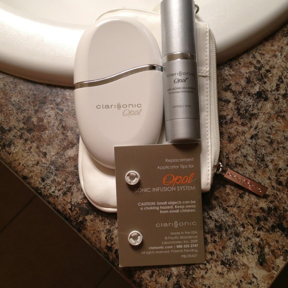 Clarasonic Other - 🚫 Reserved Clarasonic Opal with Sealed serum
