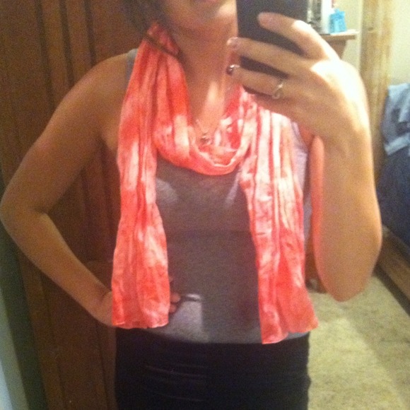 Bright salmony colored scarf!