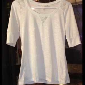 MEDIUM White shirt from BUCKLE! With some lacing!