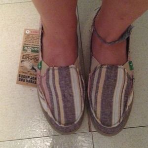 RESERVED FOR SJONES81210 Brand New Sanuks!!