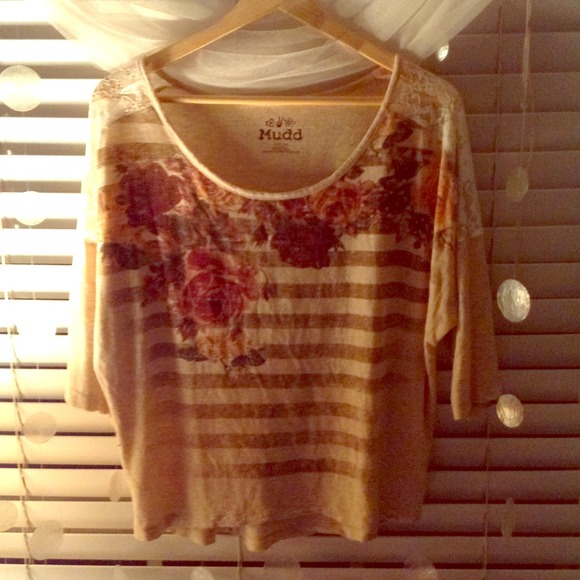 Mudd slouchy rayon fabric top