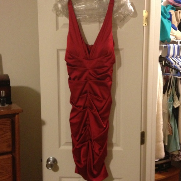 Escape red ruffle dress