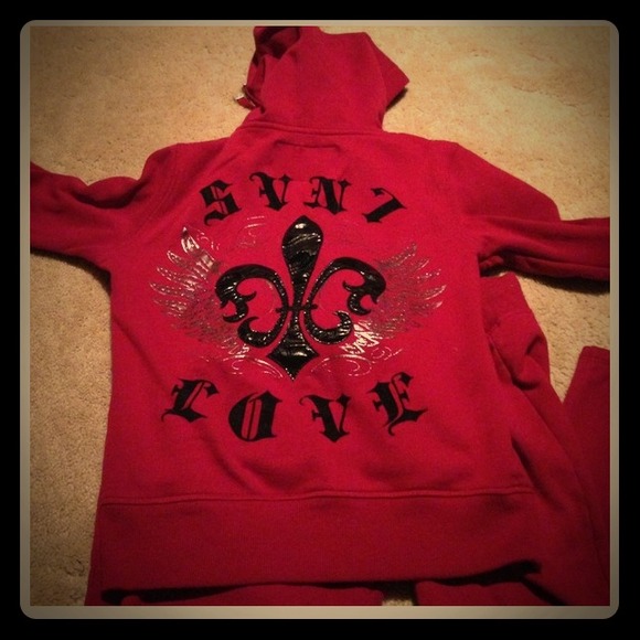 Seven7 red sweatsuit