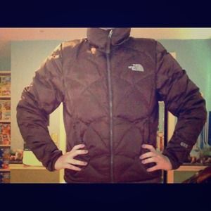 The north face woman's small brown