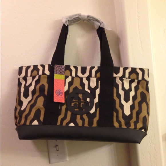 100% authentic tory burch tote bag!