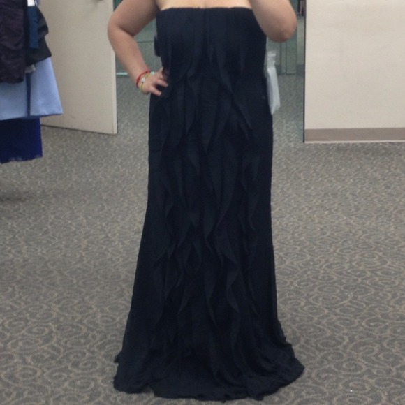 Vera wang dress - Picture 2 of 2