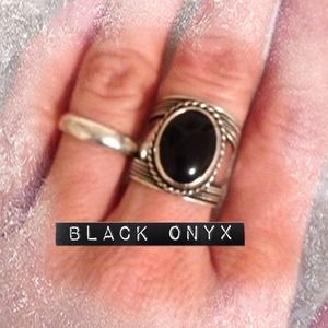 🎉For iwanturstuff🎉.925 Onyx. no trades.