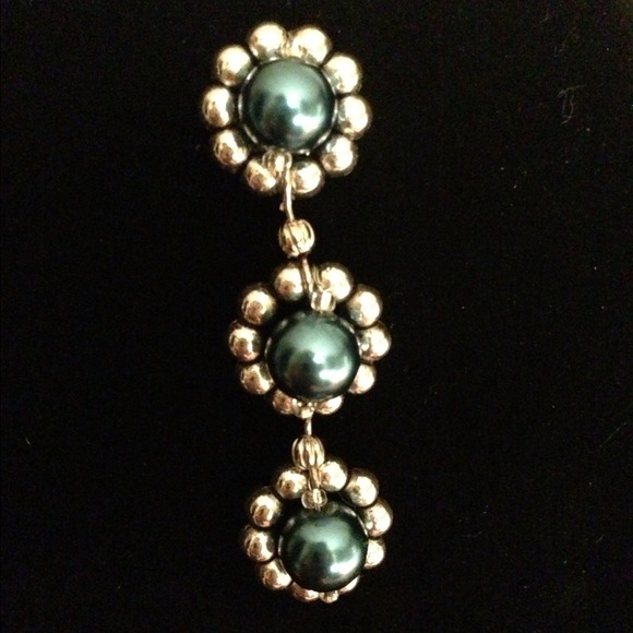 Earrings - Picture 2 of 2