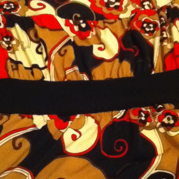 Top - Picture 2 of 3