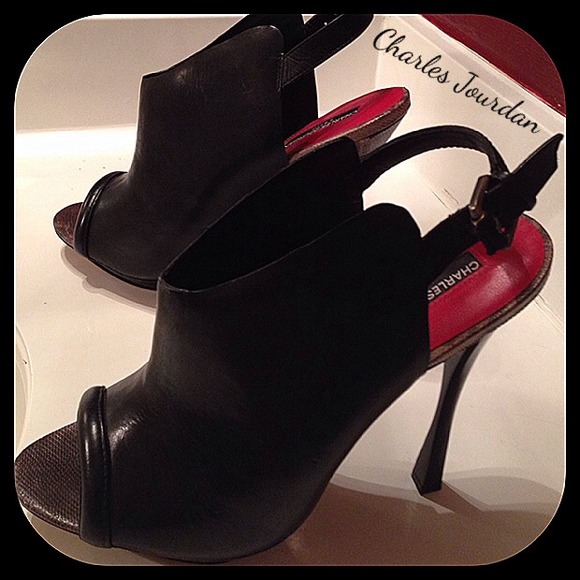 Charles Jourdan Paris black and snakeskin stiletto - Picture 2 of 4