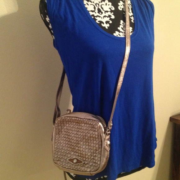✨ Reduced - Elliott Lucca Woven Shoulder Purse - Picture 3 of 3