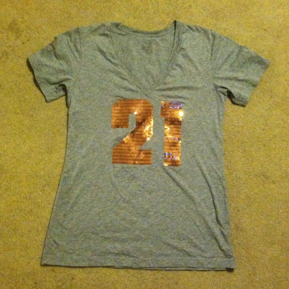 Silver Tshirt w/ Bronze Sequence, Size L