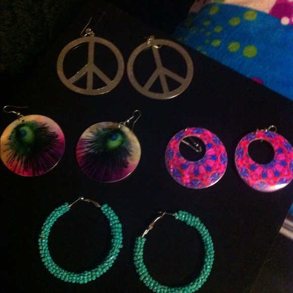 Earrings :3