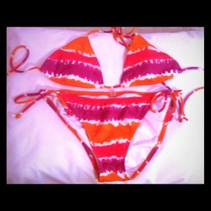 Victoria's Secret string bikini