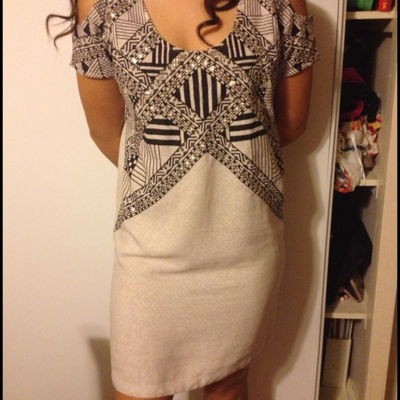 Ecote open shoulder embellished dress - Picture 4 of 4