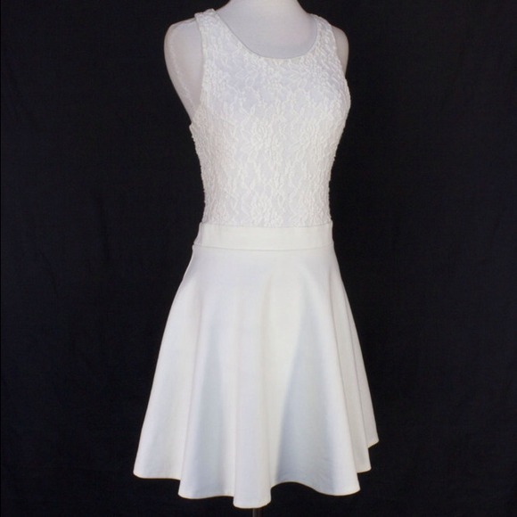 Urban Outfitters Kimchi Blue lace dress