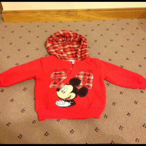 ⛔️SOLD⛔️2T Mickey Mouse!