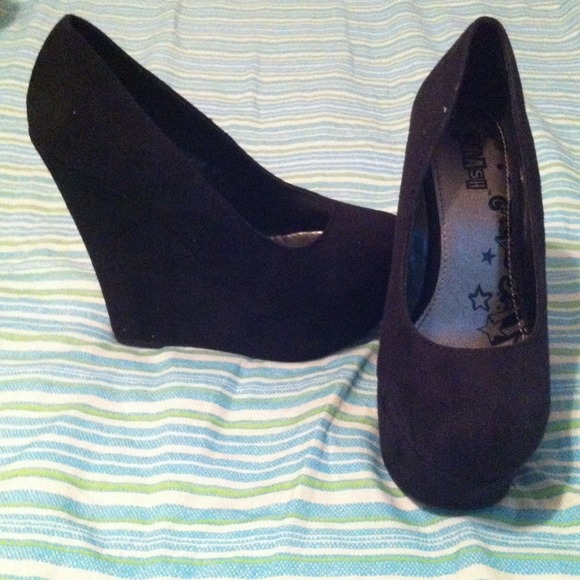 Black suede wedges