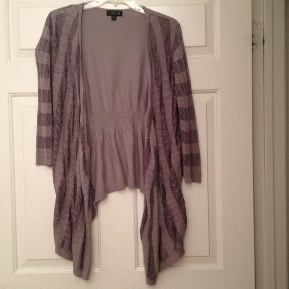 🔴SOLD🔴Cascading cardigan gray lace
