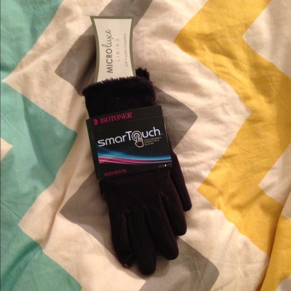Smart touch gloves