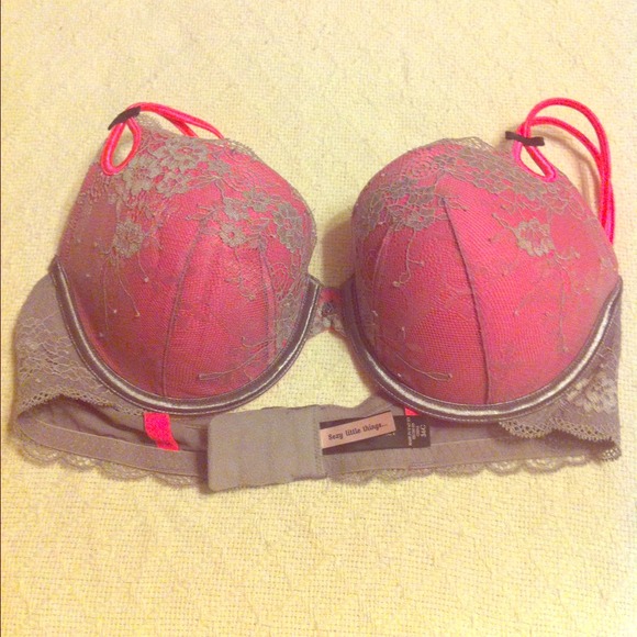 🚫ON HOLDVictoria's Secret Sexy Little Things Bra