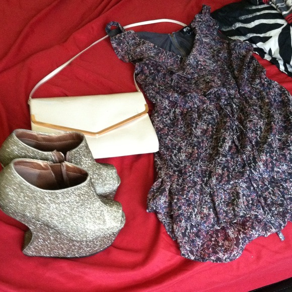 H&M Clutch - Picture 4 of 4