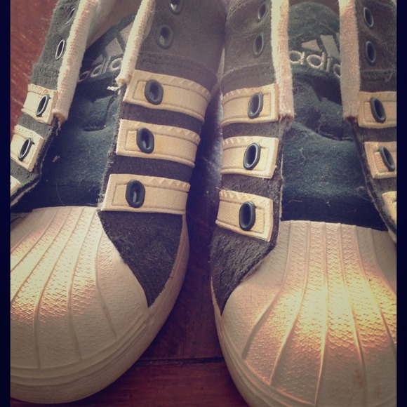 Adidas Kicks