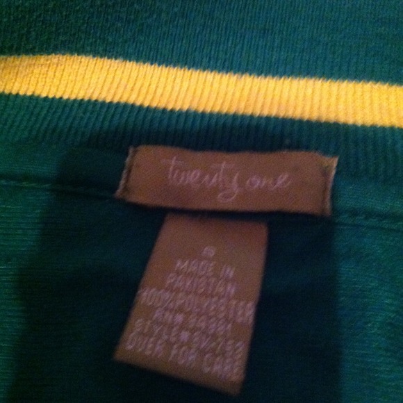 Zip-up - Picture 3 of 4