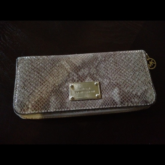 Michael Kors Leather Wallet