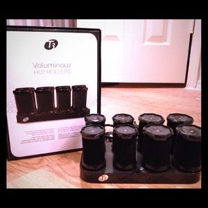 🌟NEW🌟 T3 Voluminous Hot Rollers