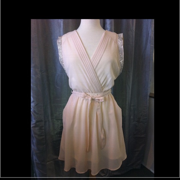 ⛔SOLD⛔Knockout Sleeveless Dress