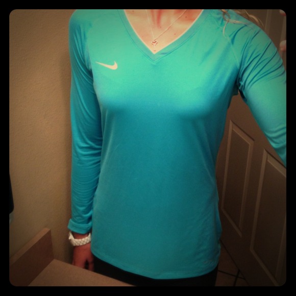 Nike long sleeve shirt