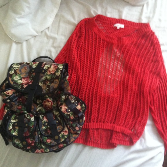 🌻SOLD IN BUNDLE🌻Nasty Gal Coral Sweater